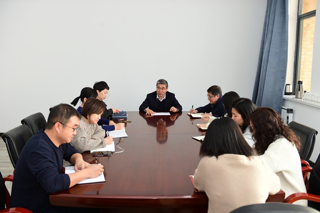 党委书记张冀男在机关第一党支部讲党课.jpg