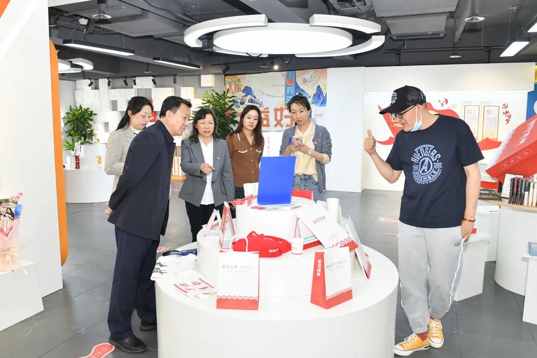 图片 图片