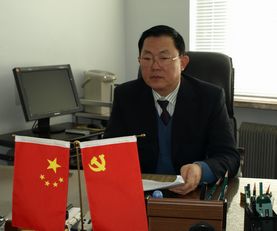 校长 张伟中.jpg