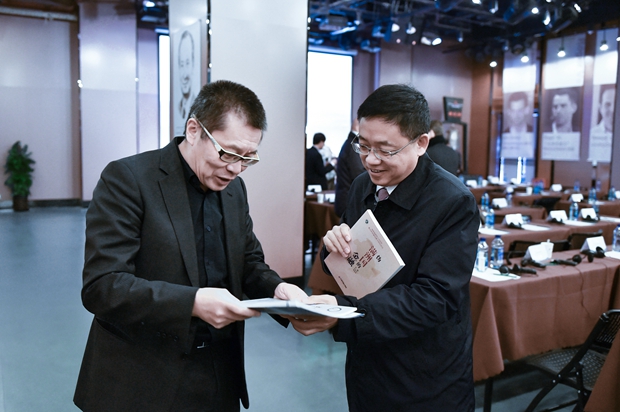 王巍主席与孙杰光书记亲切交流_副本.jpg